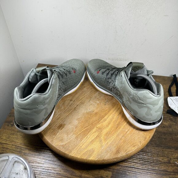 Jordan XXX1 Low Shoes Mens Size 11 Basketball 897564-051 Jumpman Camo main image 6